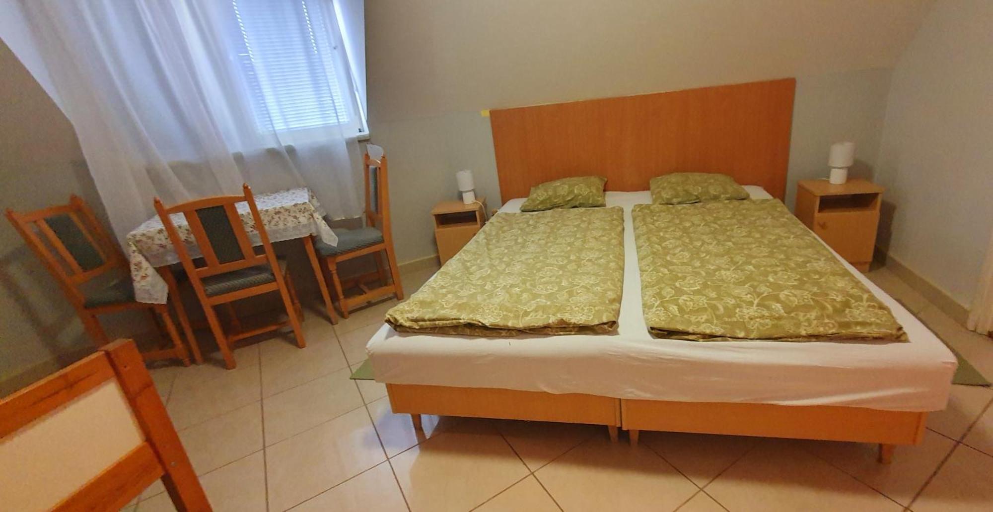 Apartment Pihenes Haza-relax Apartmanhaus Gyenesdias