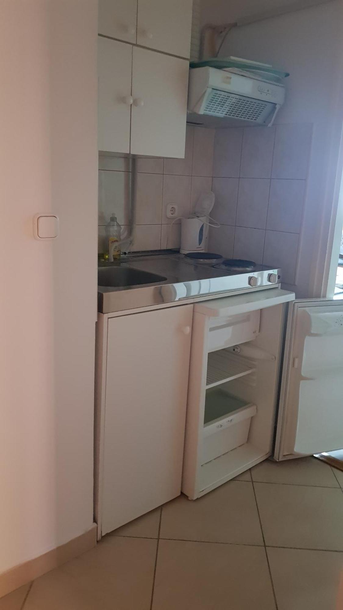 Pihenes Haza-relax Apartmanhaus Gyenesdias